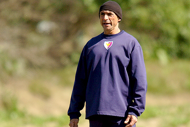 Rosario Martínez, el técnico de Fénix, espera incorporaciones.