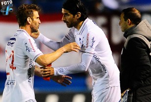 Iván Alonso deja la cinta de capitán a Sebastián Abreu.