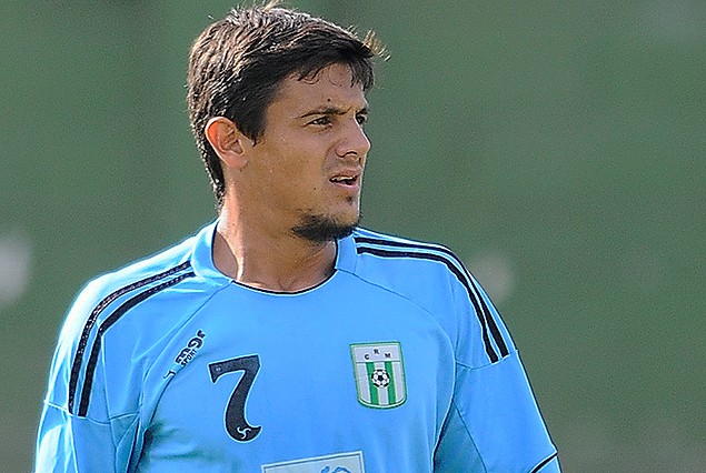 Darwin Torres, cuenta con mejores posibilidades que Ithurralde para ser titular el domingo ante El Tanque Sisley en Florida.