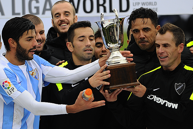 Málaga ganó el Trofeo del partido con gran segundo tiempo.