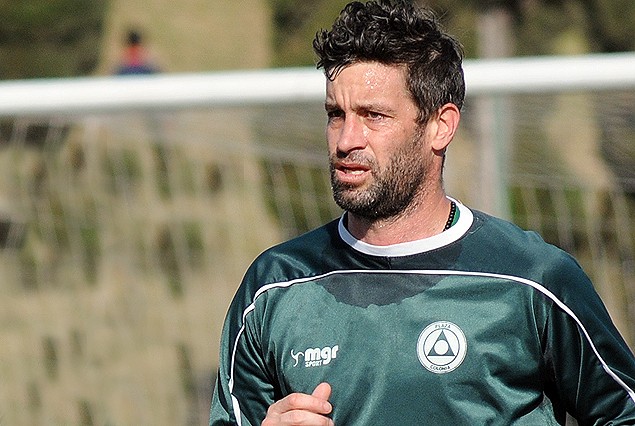 El defensor argentino Danilo Gerlo, se volvió a su país y no retornaría.