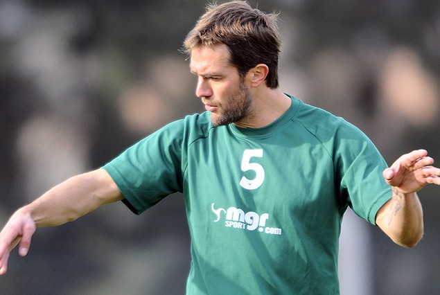 Mala suerte para el "Nacho" Ithurralde, quien se volvió a sentir de una vieja lesión y no jugará frente a Fénix.