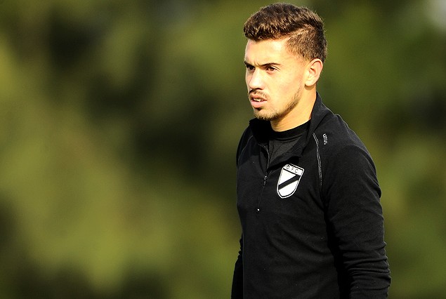 Matías Velázquez, será titular el miércoles frente a la Universidad Católica.