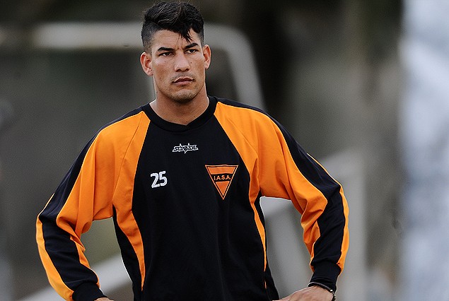 ¿SE QUEDA? Nicolás Royón es pretendido por Juventud de Las Piedras.