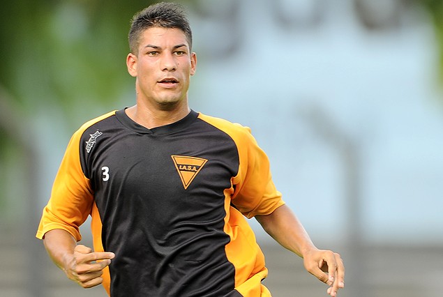 Nicolás Royón anotó dos goles para Sud América en amistoso ante la Mutual. 