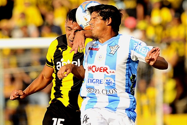 Cerro-Peñarol, domingo a las 15:00 horas en el Estadio Centenario.