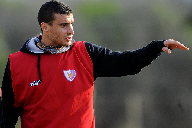 Sebastián Ribas con molestia en la zona lumbar.