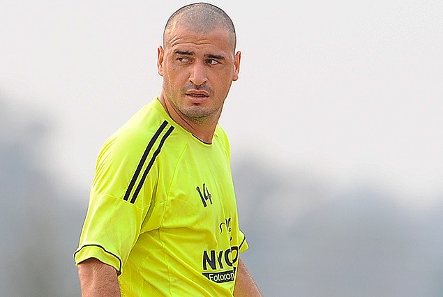 Elías Ricardo Figueroa, con problemas de tobillo, no juega frente a Villa Teresa.