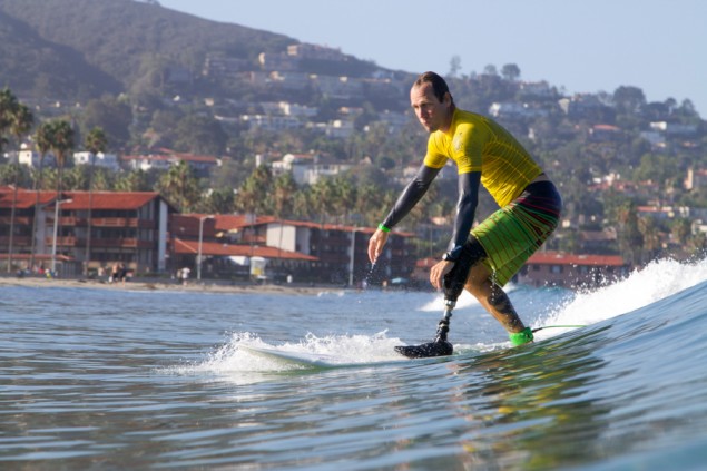 Eric Welton aprovechando las buenas condiciones de la mañana en La Jolla. Foto: ISA/Reynolds