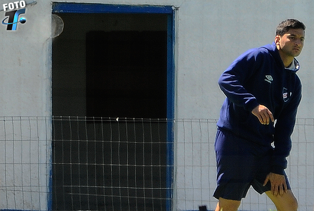 Gonzalo Porras entrenó aparte por molestia de rodilla.