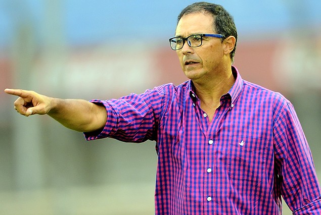 Alfredo Arias con chance de dirigir en México. 