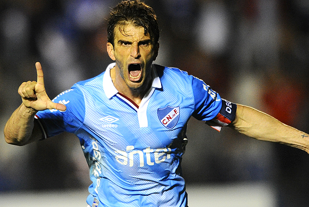 Iván Alonso, el goleador del eterno grito, el domingo para la victoria en el Gran Parque Central, 50 goles en los tricolores que se vistieron de Celeste. 