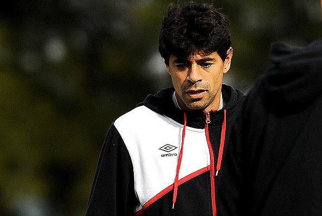 Carlos Grossmuller, puede ser una de las variantes a realizar por Luis González.