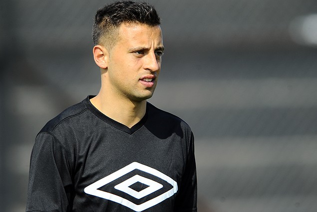 Emiliano Díaz, con algún problema físico no hizo fútbol el miércoles, pero llega a River Plate.