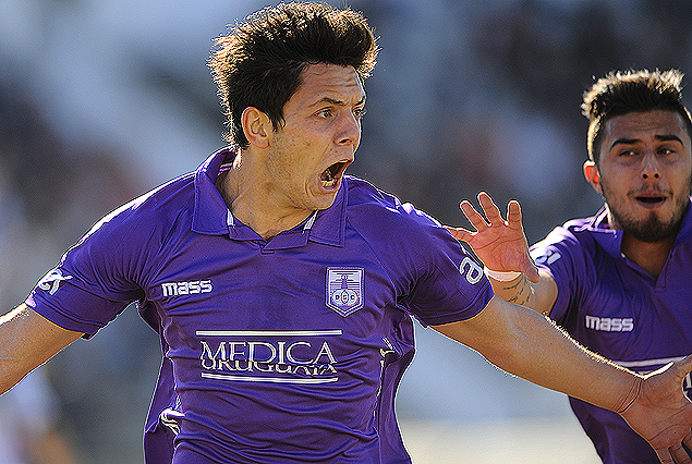 Guillermo Fratta se llenó la boca con el grito de gol para la alegría violeta en Jardines.