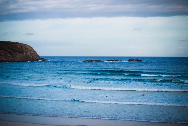 Condiciones irregulares atrasaron el comienzo del Pantín Classic Pro y pospusieron la continuidad de la ronda 1 masculina. Foto: WSL/Masurel