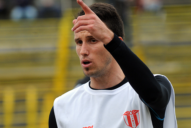 Gonzalo Curbelo en los once de Villa Teresa.