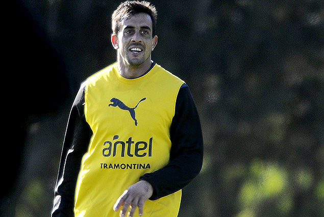 Diego Ifrán de punta al ataque en Peñarol. 