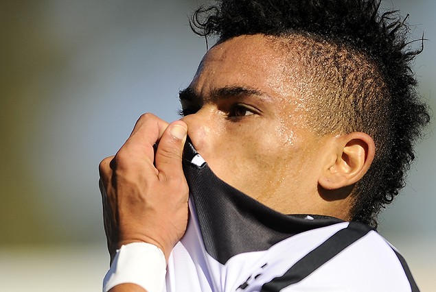 Gol de Jonatan Alvez en Ecuador.