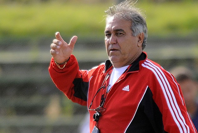 Julio César Antúnez, DT de El Tanque Sisley.