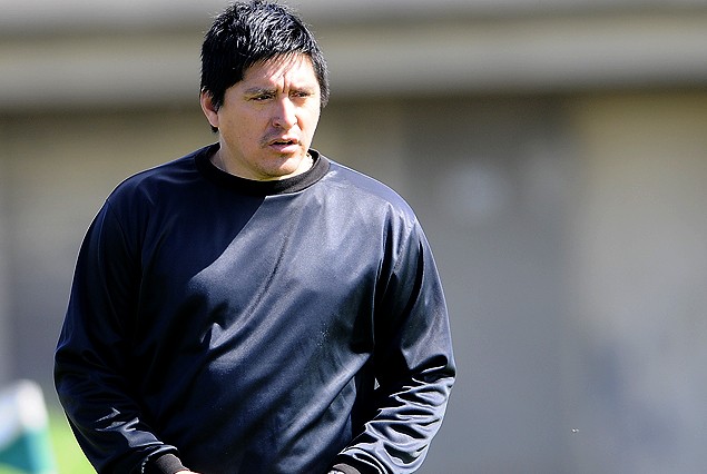 Darío Larrosa, seguirá al frente del equipo de Sayago como DT, hasta el término del Apertura.