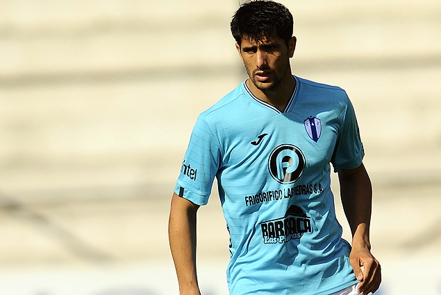 Matias Duffard, con golpe en gemelo, estará ante Plaza.