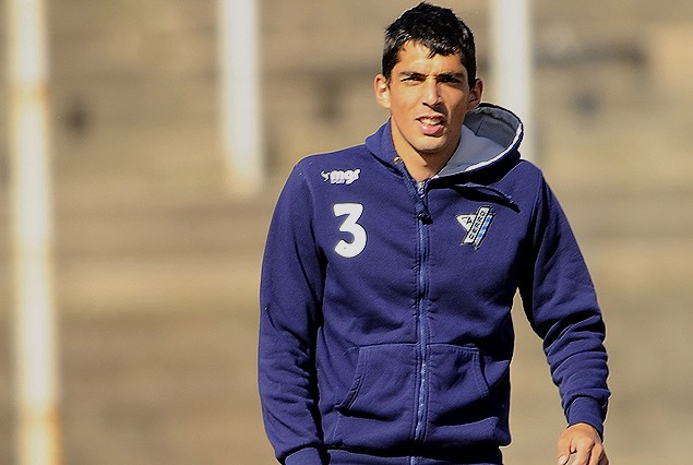 Nicolás Techera camina a la titularidad.