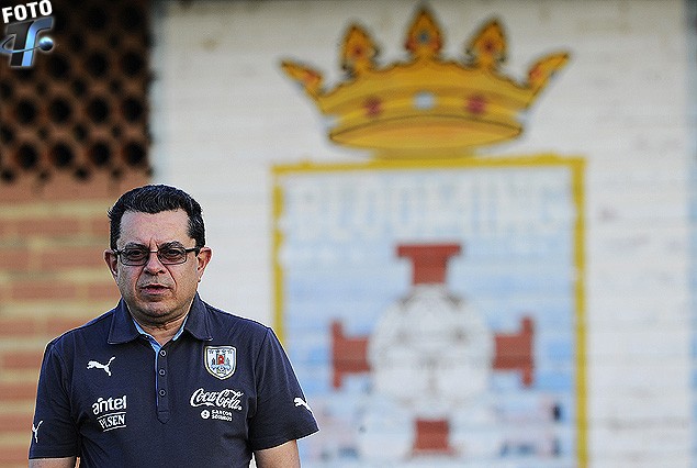 El Dr. Edgardo Barboza captado en el Centro de Entrenamiento de Blooming donde practicó Uruguay.