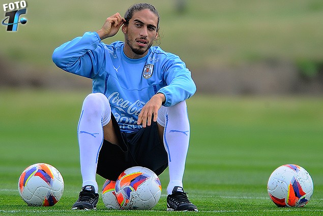 Martín Cáceres,, inamovible en la defensa celeste.