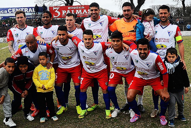 Huracán arrancó con el pie derecho el torneo. 