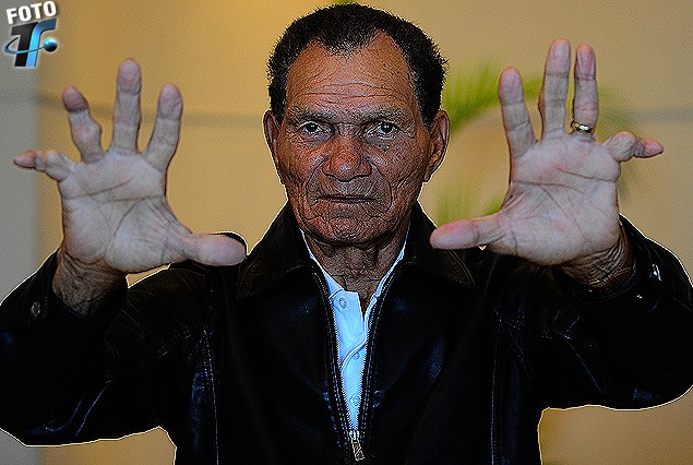 Haílton Correa de Arruda, hoy a los 78 años de edad de visita en nuestro país. El inolvidable Manga. 