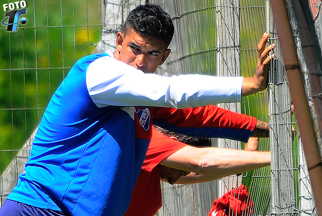 Diego Polenta entrenó aparte el martes en Los Céspedes con el Prof. Julio Moreno.