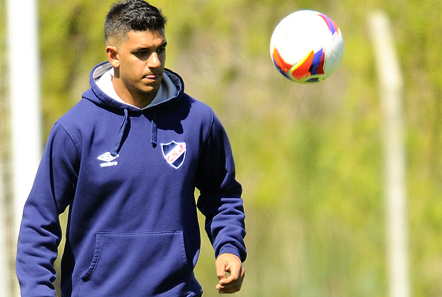Diego Polenta, el zaguero de Nacional, en la vuelta a Los Céspedes.