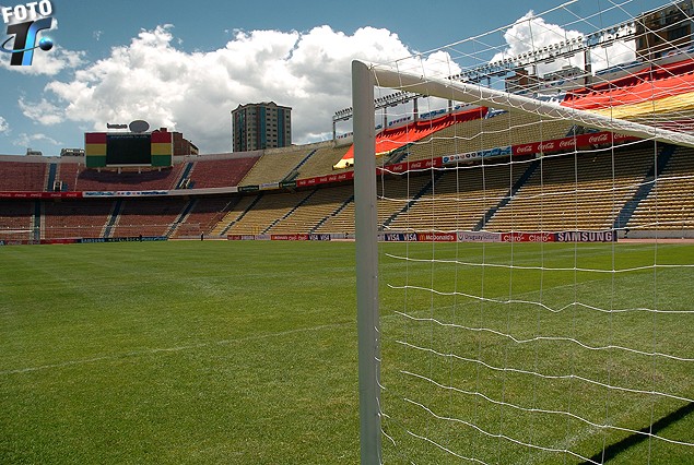 En el techo del Mundo: Uruguay jugará el jueves en el Estadio Hernando Siles de La Paz. 