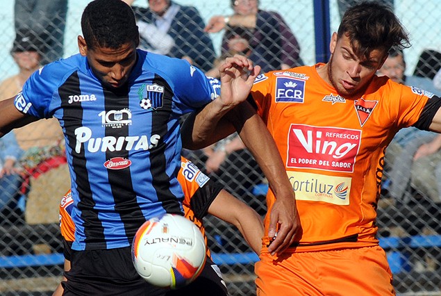 Nicolás De La Cruz aparece en acción. Liverpool ganó por la mínima diferencia. 