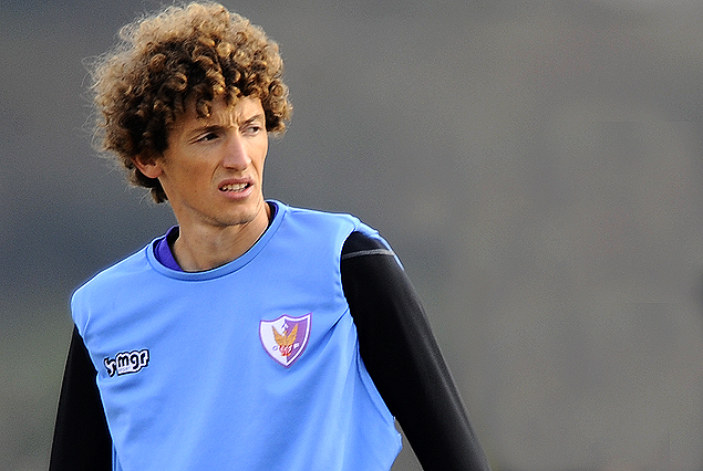 Maxi Pérez en el ataque de Fénix ante Nacional.