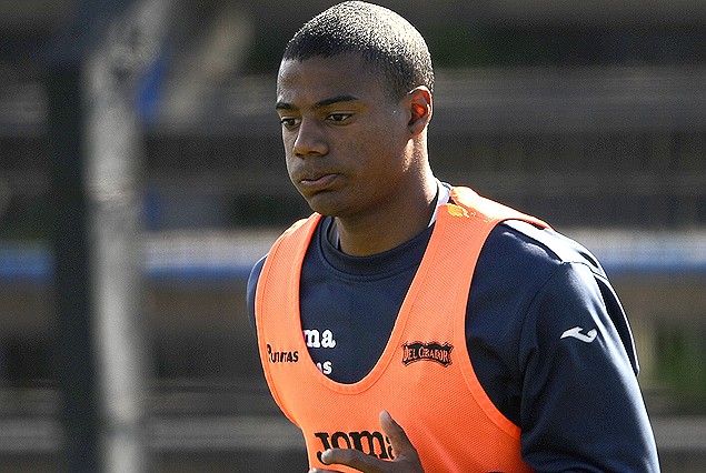 Nicolás De La Cruz a a la orden de Verzeri tras su participación en la Sub 18. 