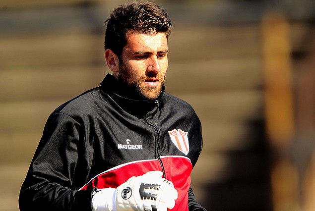 Bentancur, golero de Villa Teresa.