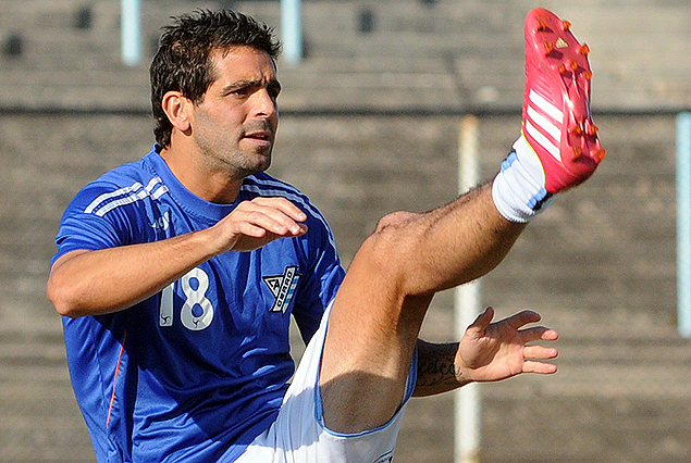 Williams Martínez entrenó el martes y el sábado juega.