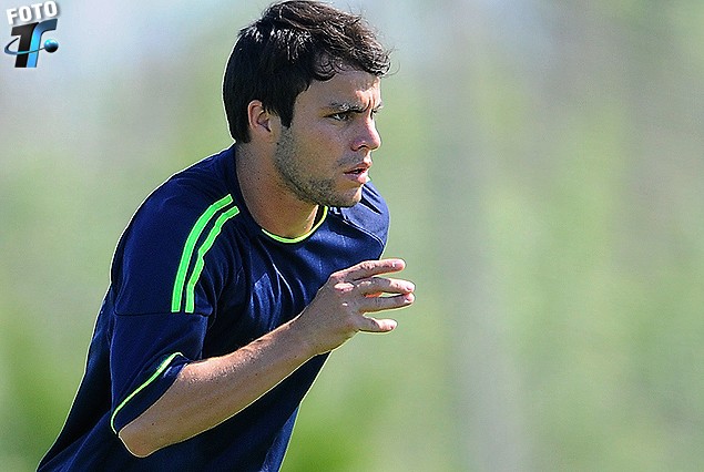 Yuri Gally vuelve a la titularidad en los fusionados.