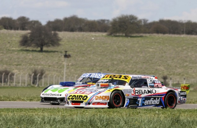 Mauricio Lambiris  en el autódromo de Toay.