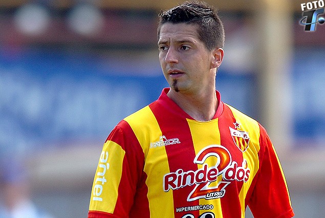 Carlos Canobbio pronto para debutar en Progreso.