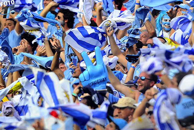 Uruguay aplastó a Chile - FutbolFlorida