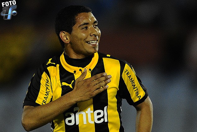 Cristian Palacios otra vez entró y anotó un gol. 