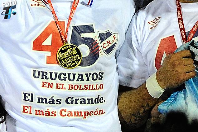 Clímax del fútbol uruguayo: Peñarol y Liverpool disputan el título a las 19  en el Campeón del Siglo