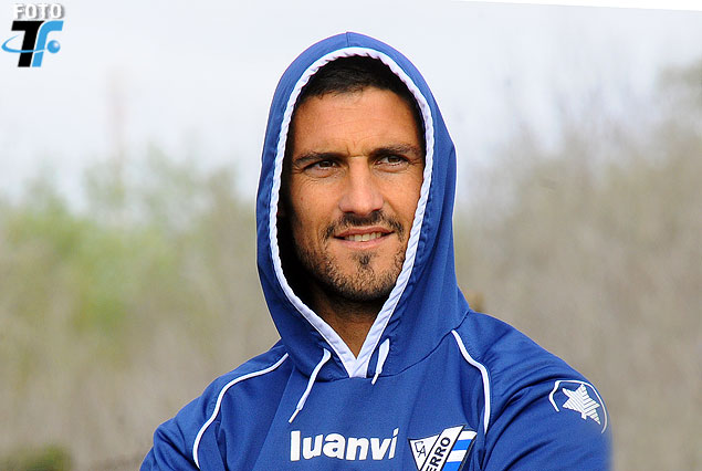 » Darío Flores, cargado