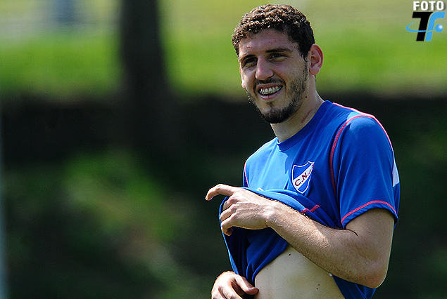 » Nacional Agustín Rogel a la zaga