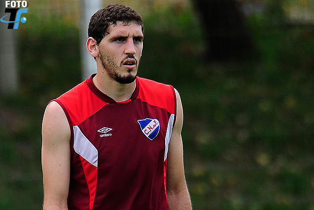 » Nacional Rogel candidato en la zaga