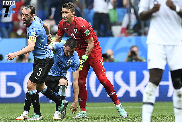 Uruguay aguarda por el despegue de la Celeste en el Mundial